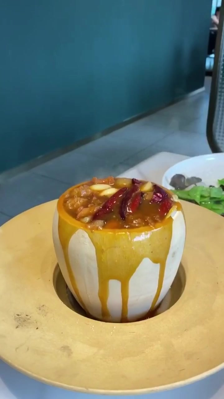 瓦罐牛肉,很酥烂入味噢