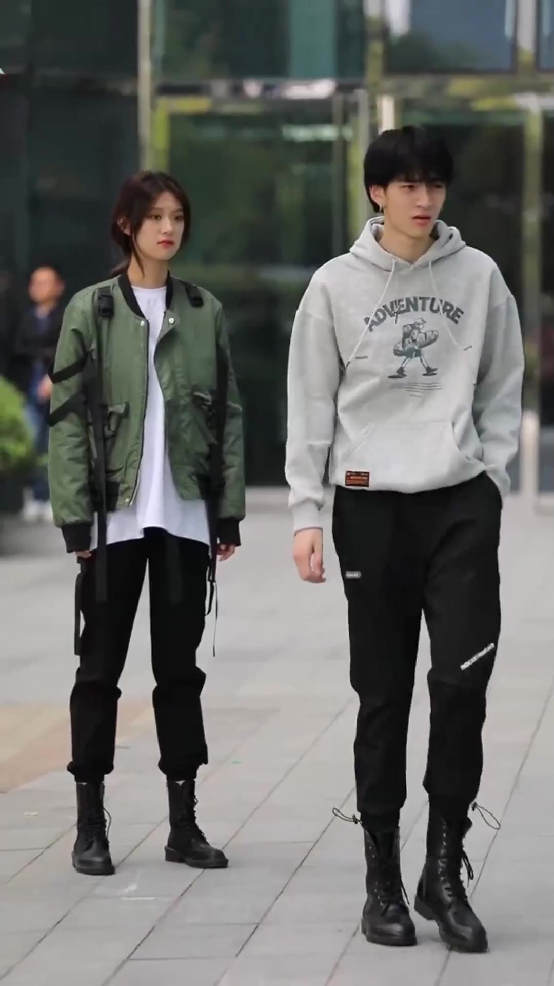 孤独万岁失恋无罪 派大星街拍 情侣