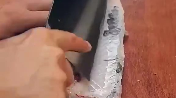 【玉米脆皮肠做法推荐】这样做的玉米脆皮肠,皮脆肉嫩,Q弹多汁,美食get√(via.美食和