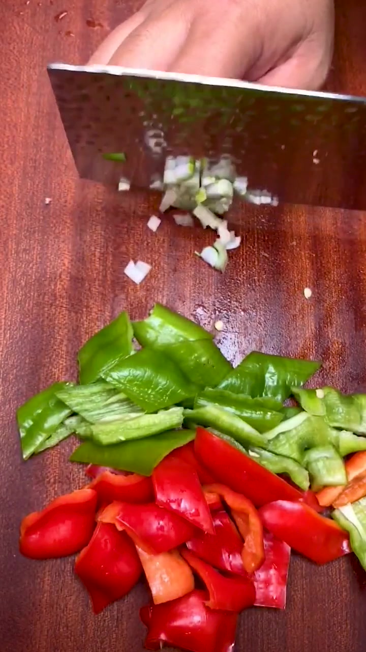 尖椒肉段像我这样做,外酥里嫩超好吃