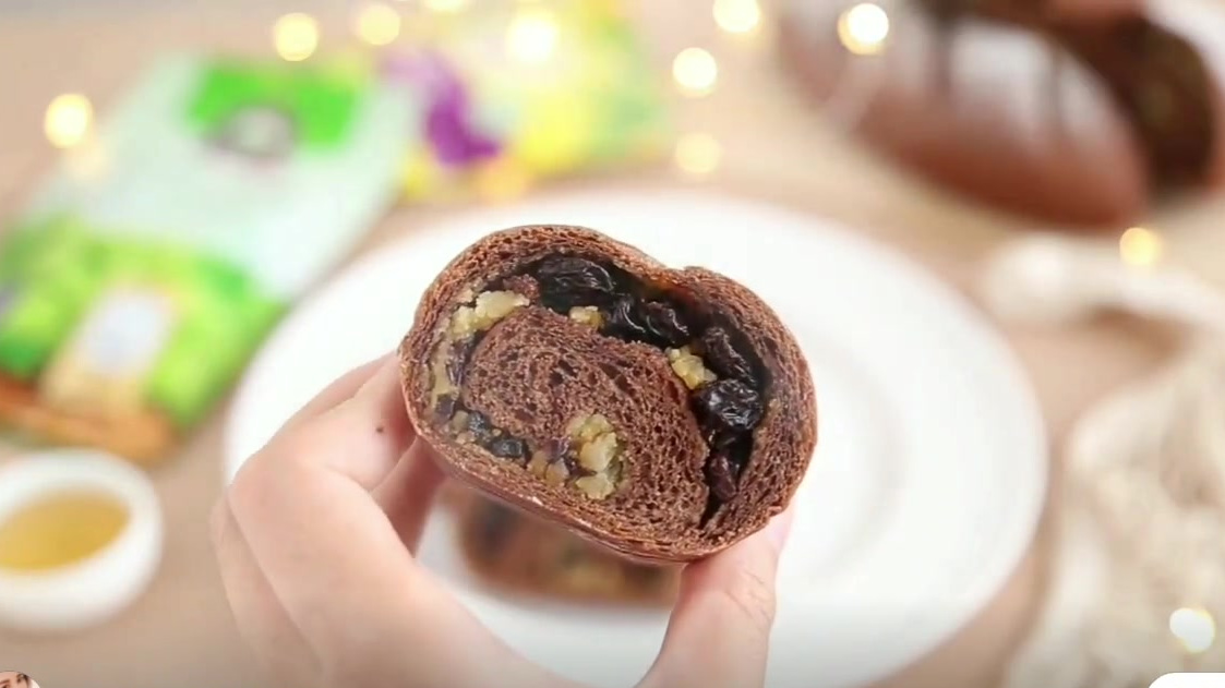 私房热卖单品????葡萄杏仁巧克力面包卷 一款无敌柔软好吃的面包卷,一次性发酵,不需要费时间等,