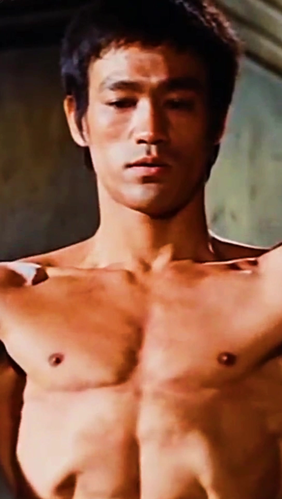 裴擒虎加持李小龙后肌肉到底有多强?看完便知!