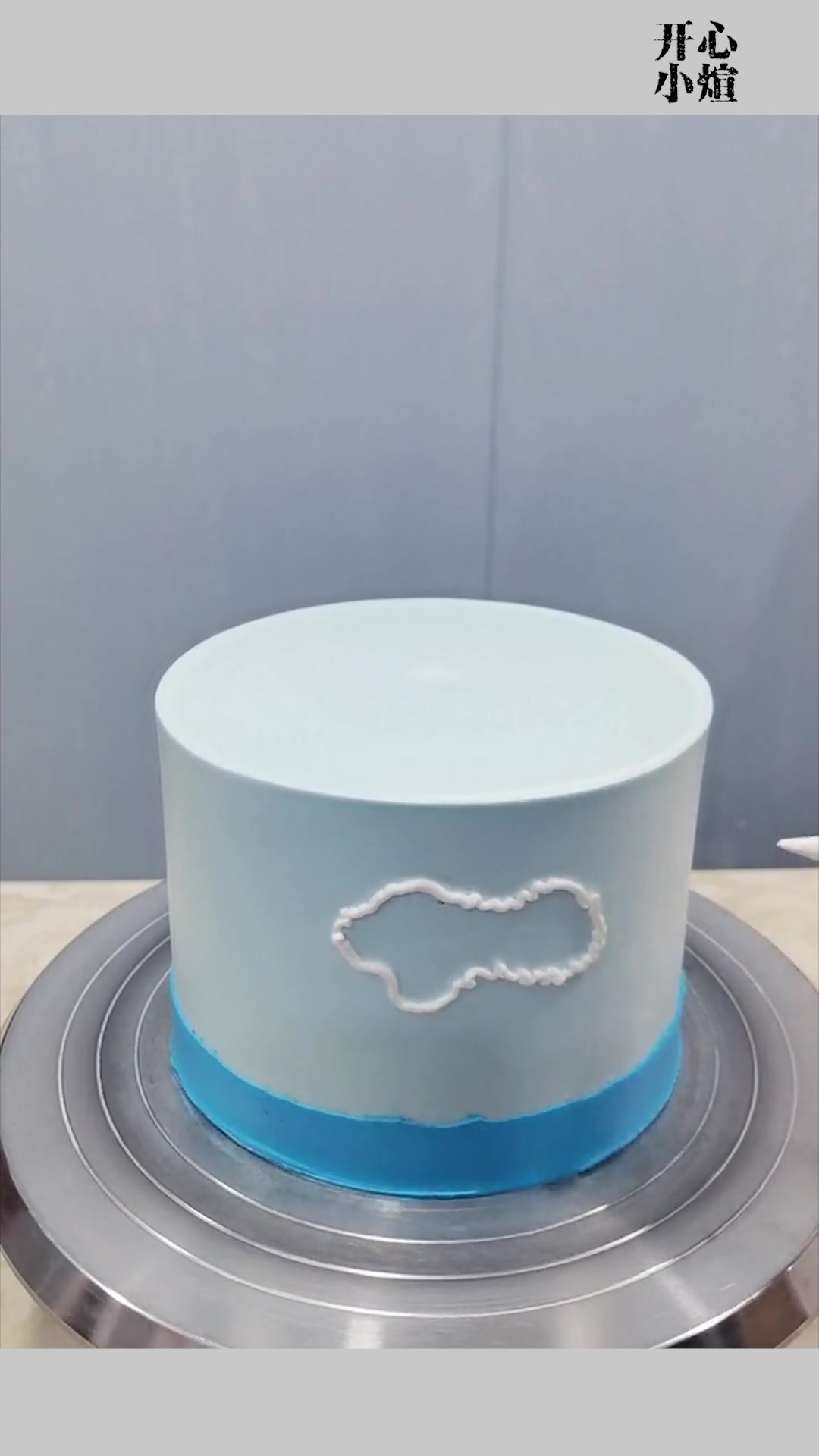 这才是生日蛋糕该有的样子,随便一涂一画,效果真是雷人!