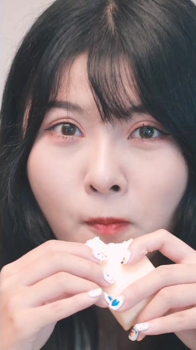 盼盼纯蛋糕,好食光来点小确幸!