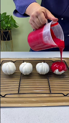 仿真番茄蛋糕+西红柿蛋糕做法+法式甜品做法南阳蛋糕培训学校产品