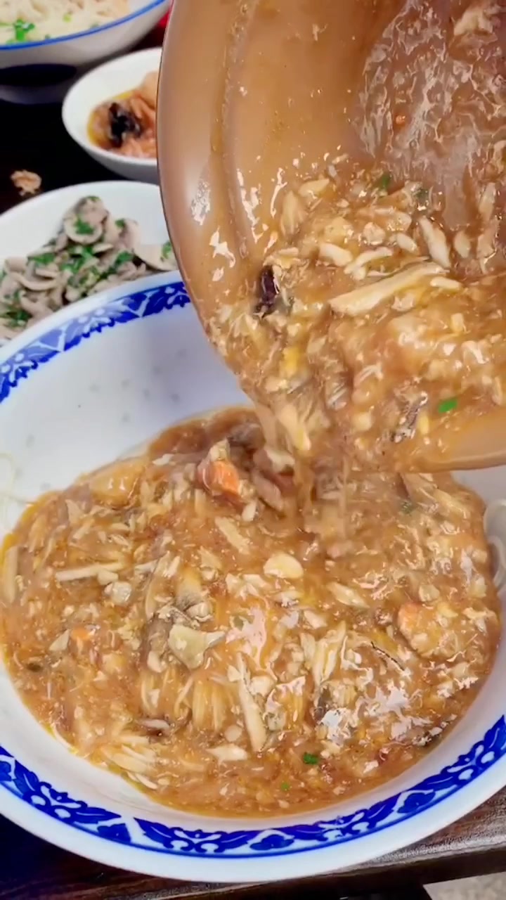 太爱吃蟹黄拌面了