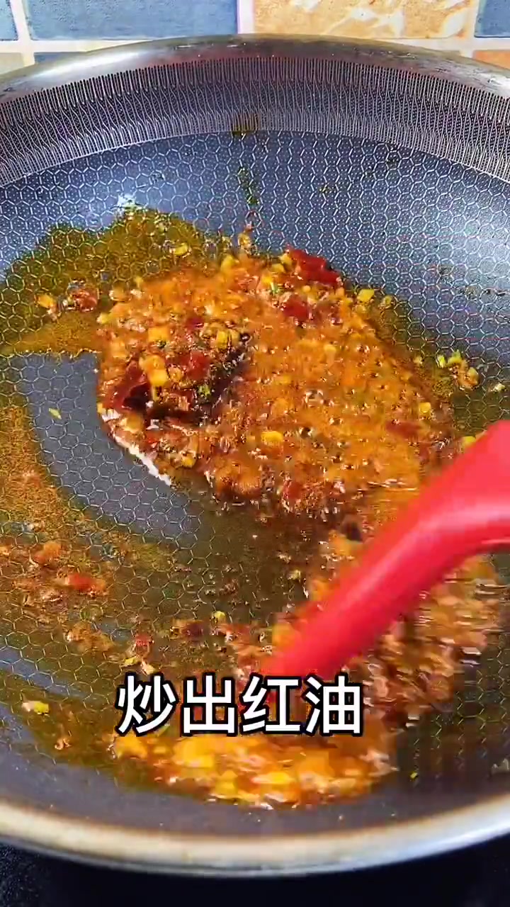 教你做毛血旺,方法很简单,加上几种配菜,能做满满一大盆