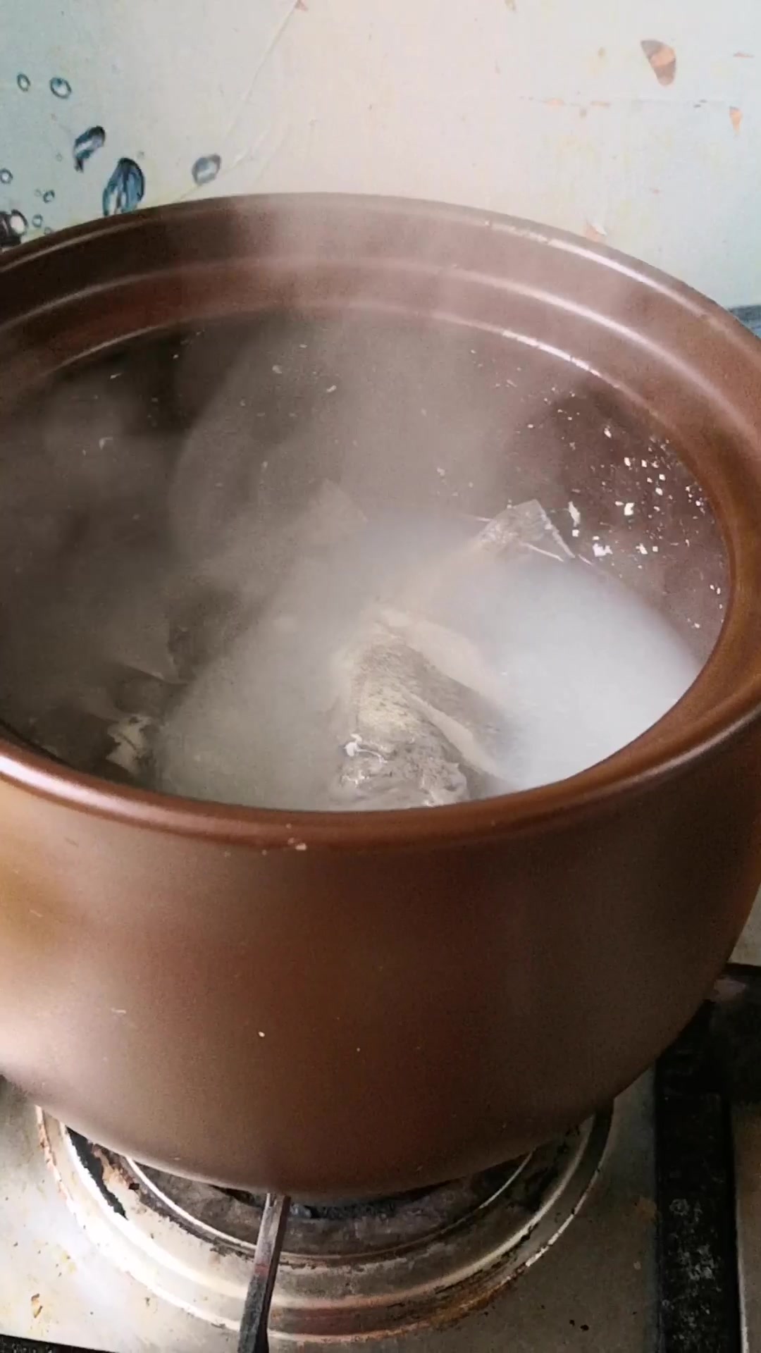 教你做出好喝又好看的鱼汤,汤汁奶白有方法,驱寒温暖就是好