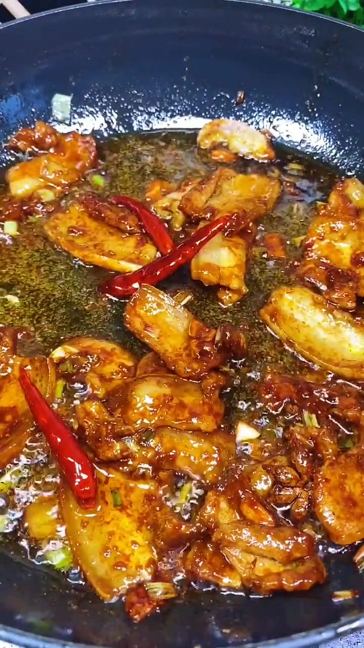 家常炖鱼记住这个小技巧,鲜香入味还不腥,记得收藏好哦
