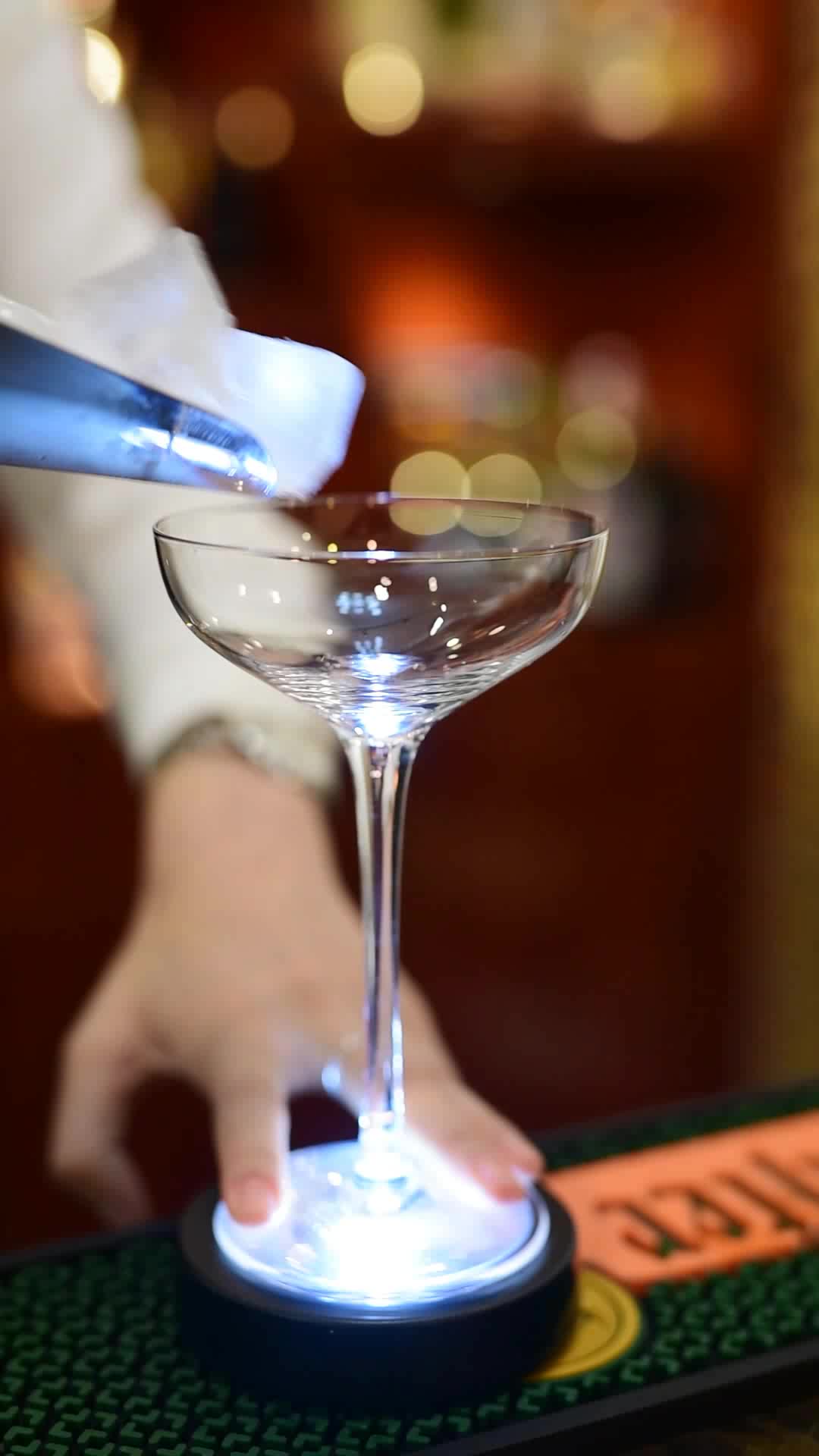 动手做一杯鸡尾酒吧,这杯你想送给谁?