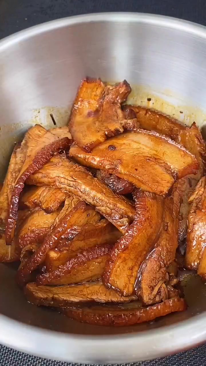 这才是真正的扣肉,筷子一夹,不喝三杯可惜了!