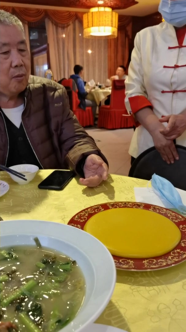 翻炒400次的名菜三不沾什么样,带你品尝北京老字号同和居