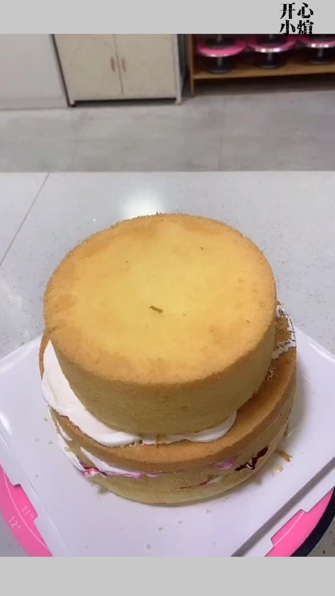 本以为是一款普通的生日蛋糕,拿到手那一刻,像极了私人定制!