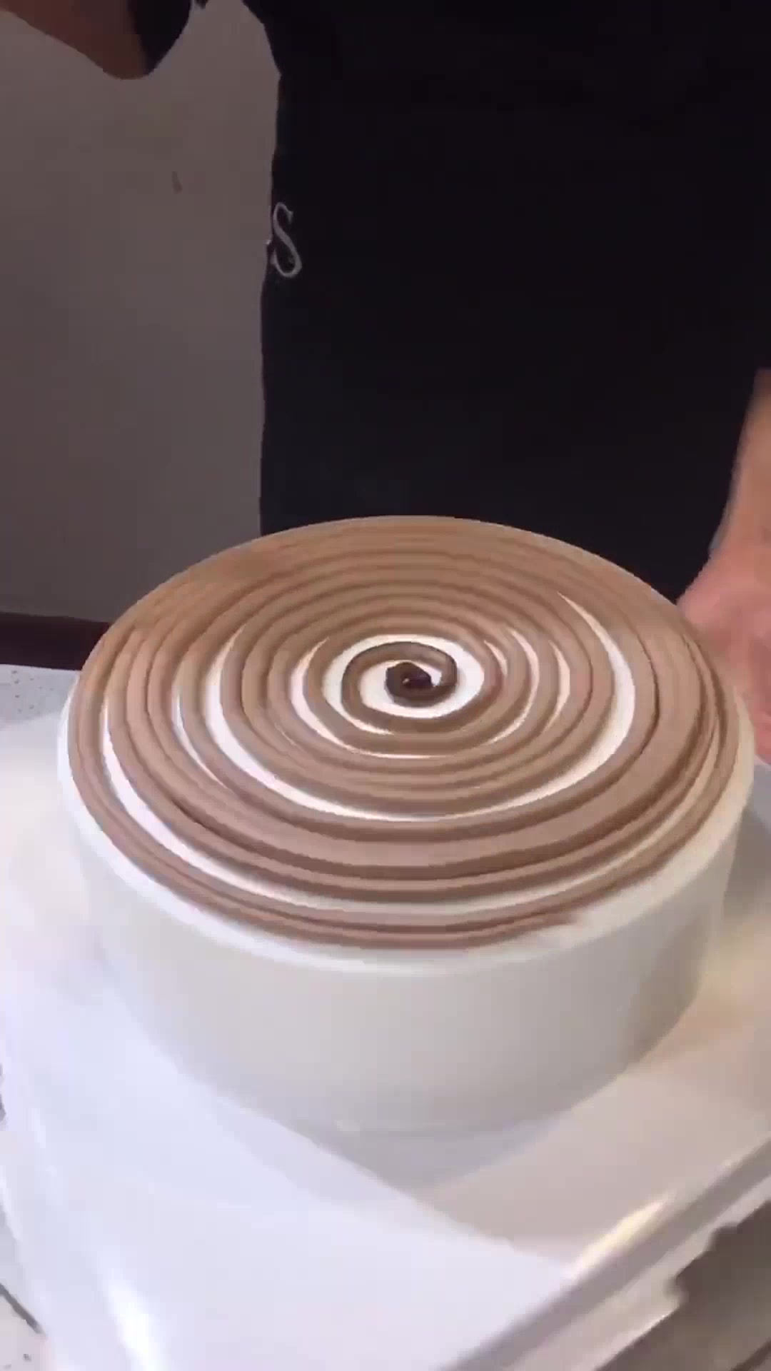 一款你们要的易烊千玺设计蛋糕,好有节日气氛,是你们喜欢的吗?