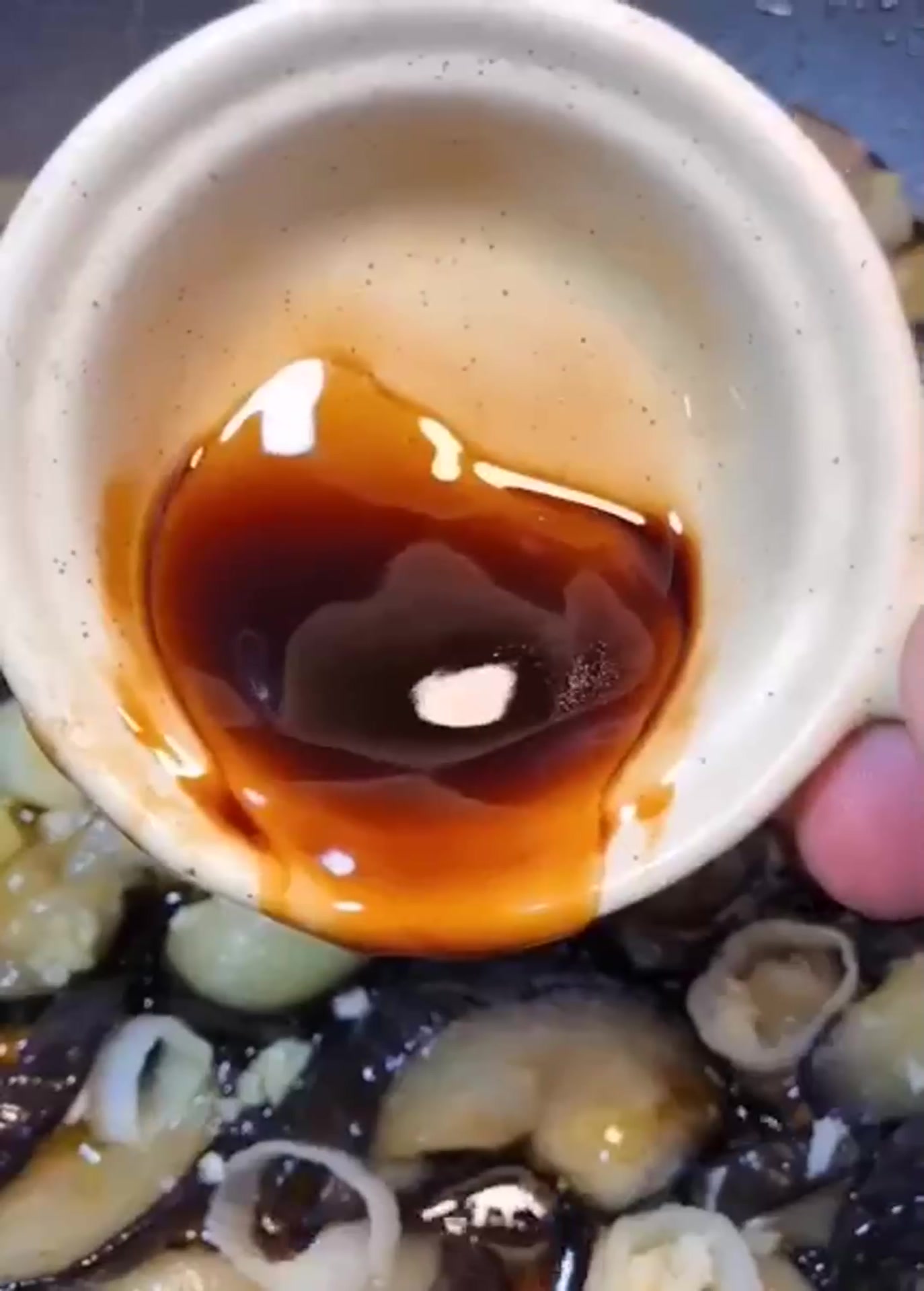 大厨教你做红烧茄子,做法简单不用油炸,非常下饭!