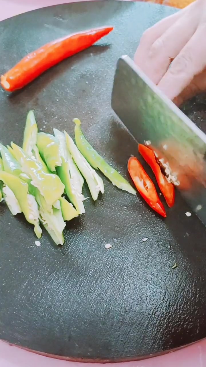 酱爆鱿鱼的详细家常做法