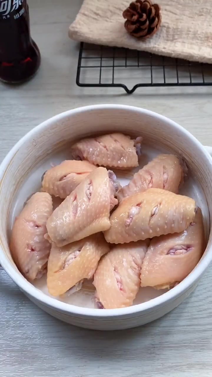 百吃不厌的可乐鸡翅,做法教程来了,你肯定一学就会