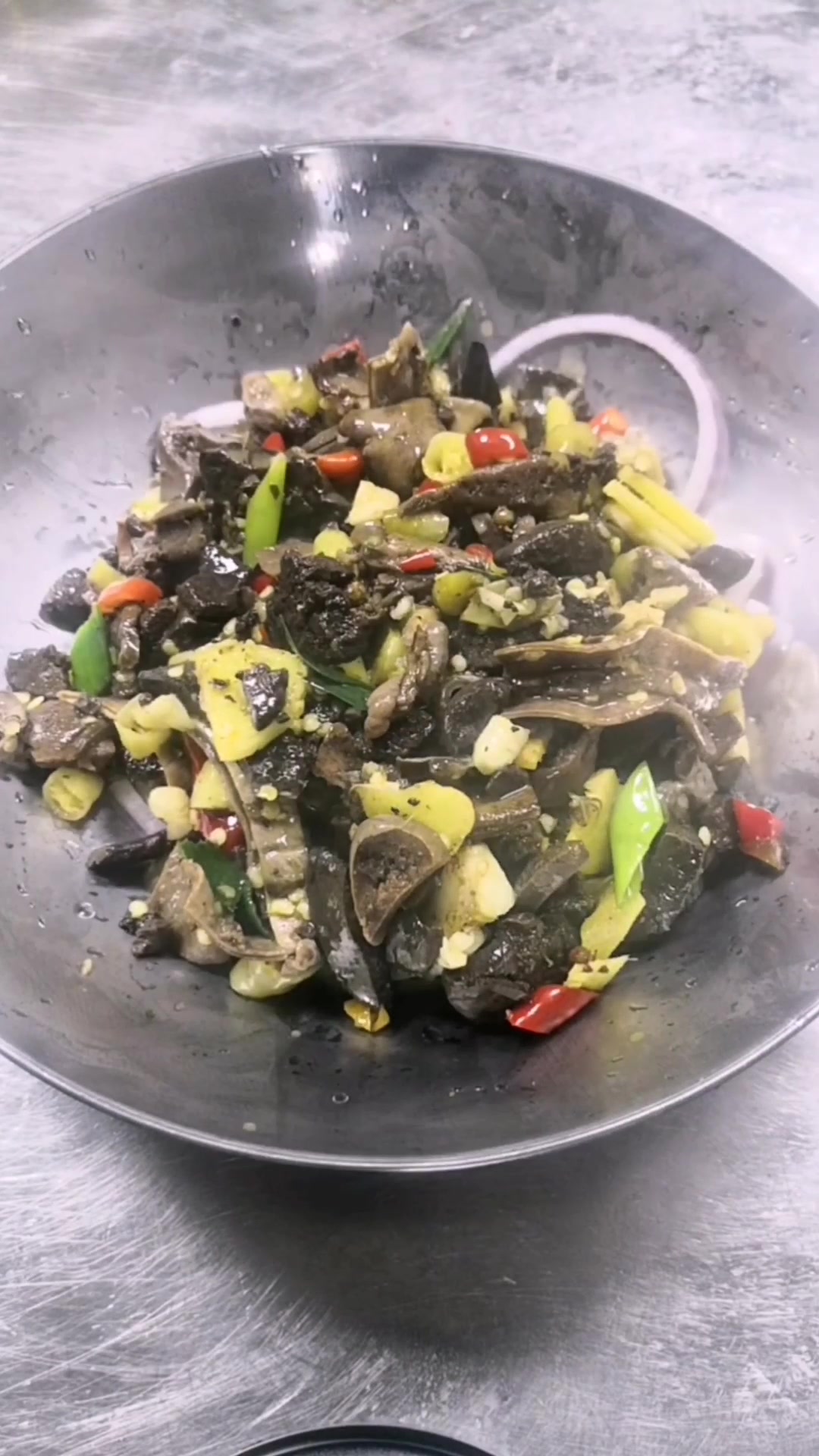 【干锅狗杂】软糯干香,回味无穷,酒饭皆宜!