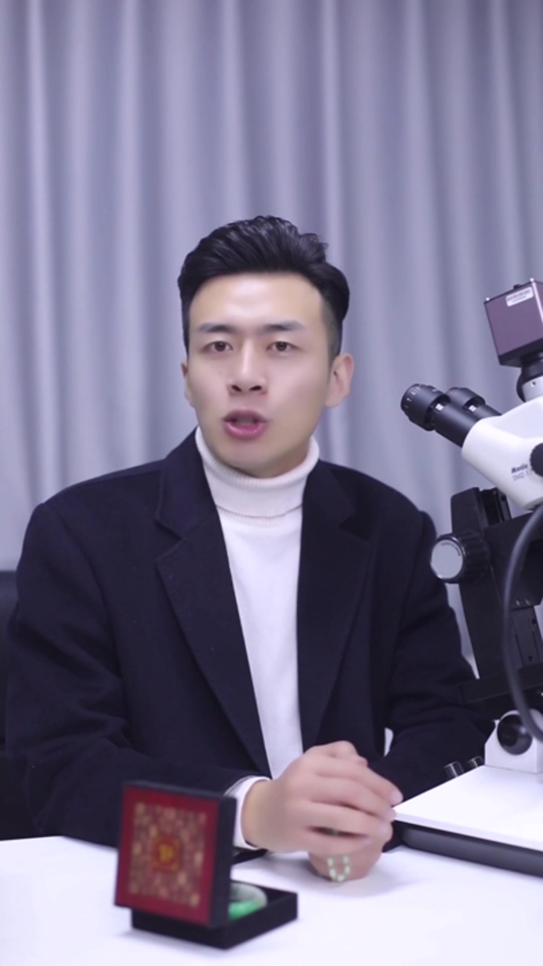 为你讲解什么是乌鸡种翡翠