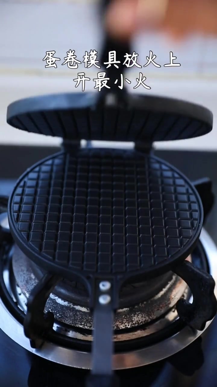 不加一滴水的香酥鸡蛋卷,不用烤箱一次就成功,再也不用出去买了