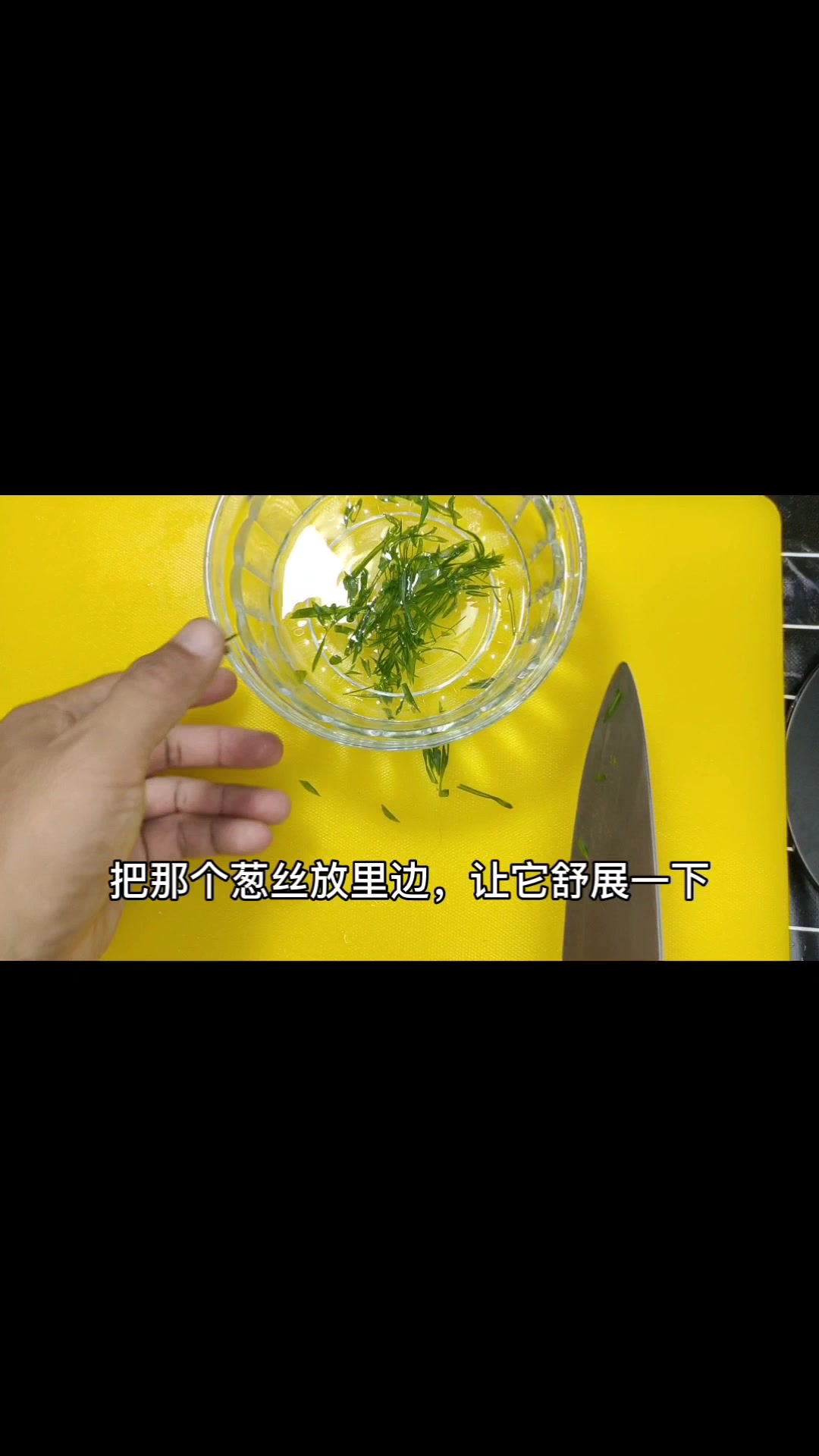 广东阿姨20年一这样做蒸鱼,教你2分钟学会,鲜嫩滑,馋哭了……
