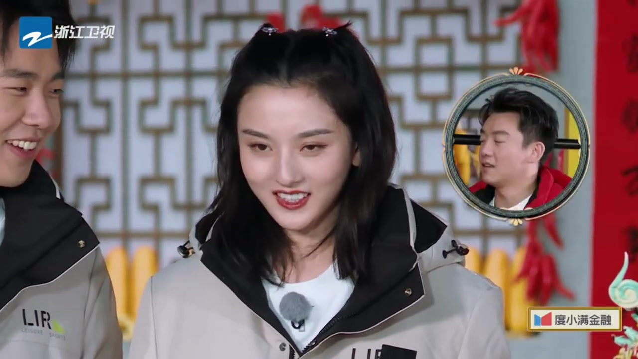 《奔跑吧》@郭麒麟和@宋祖儿推销延安苹果的方式可太有趣了!俩人利用经典奶茶广告词再搭配四种