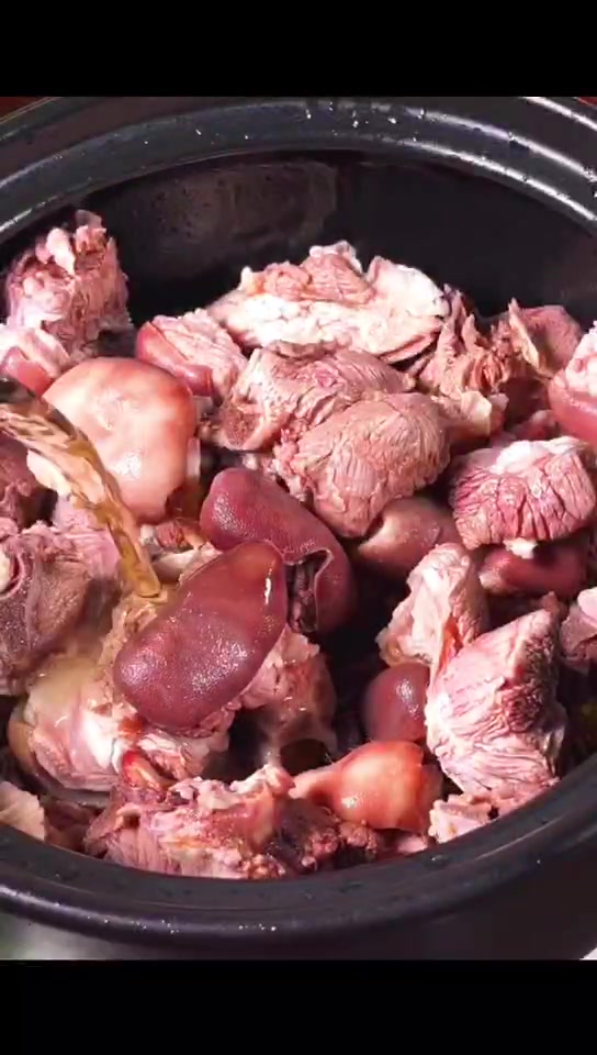 冬天里的红烧羊肉煲