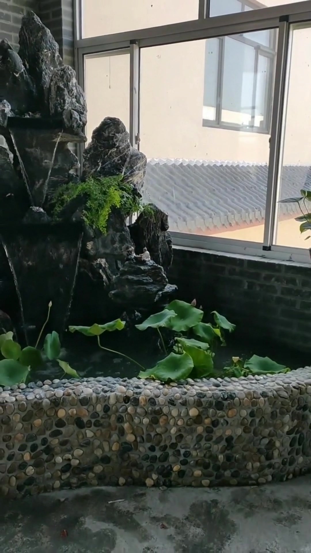 你们要的室内假山鱼池,它今天来了,多款可选