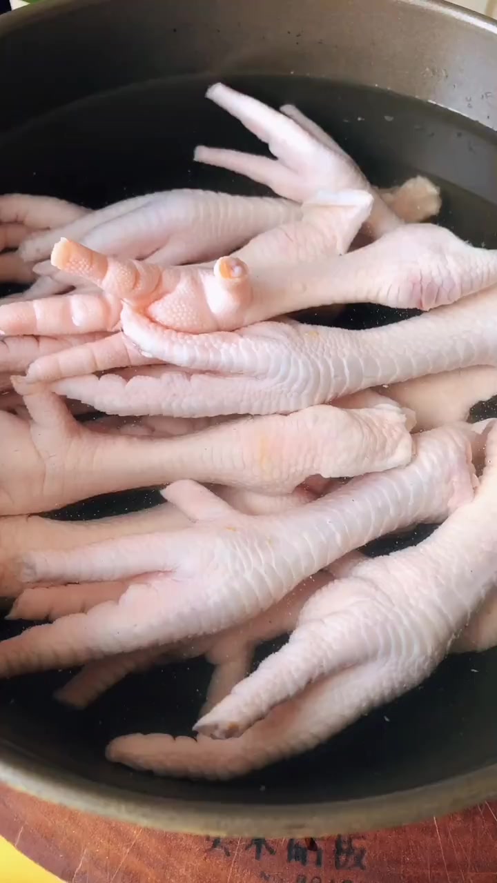 虎皮鸡爪的详细做法教程