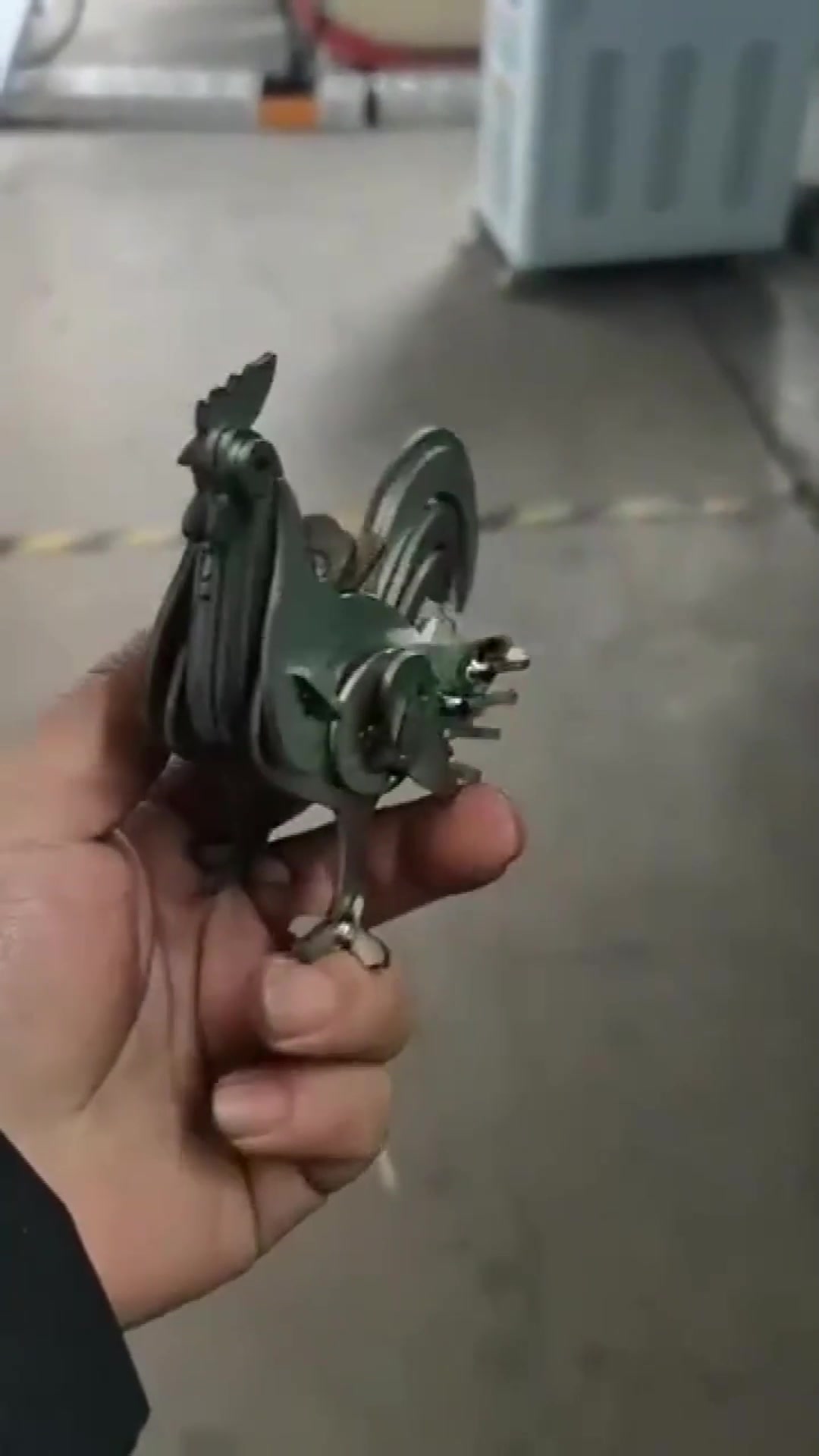 这才是真正的铁公鸡,不知是谁制作的,网友:我承认我羡慕了!