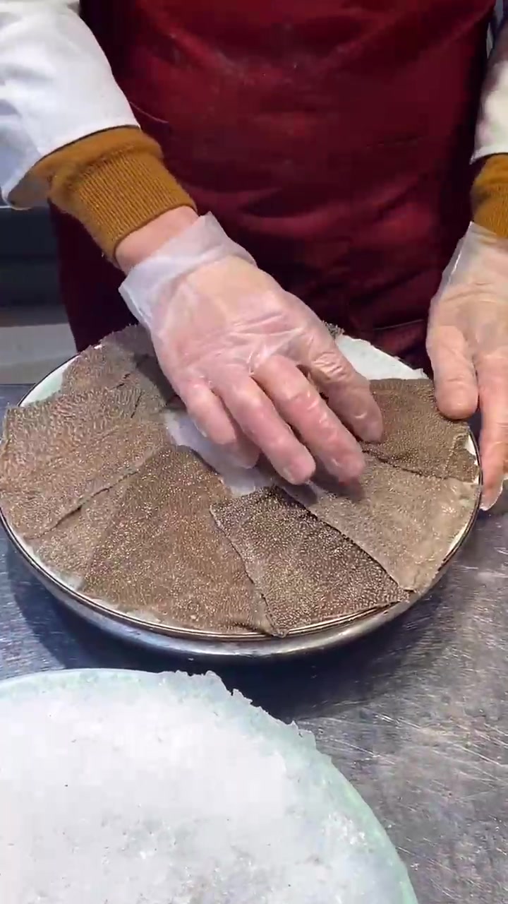 原来火锅店是这样摆盘的,看到这一幕,瞬间感觉被骗了