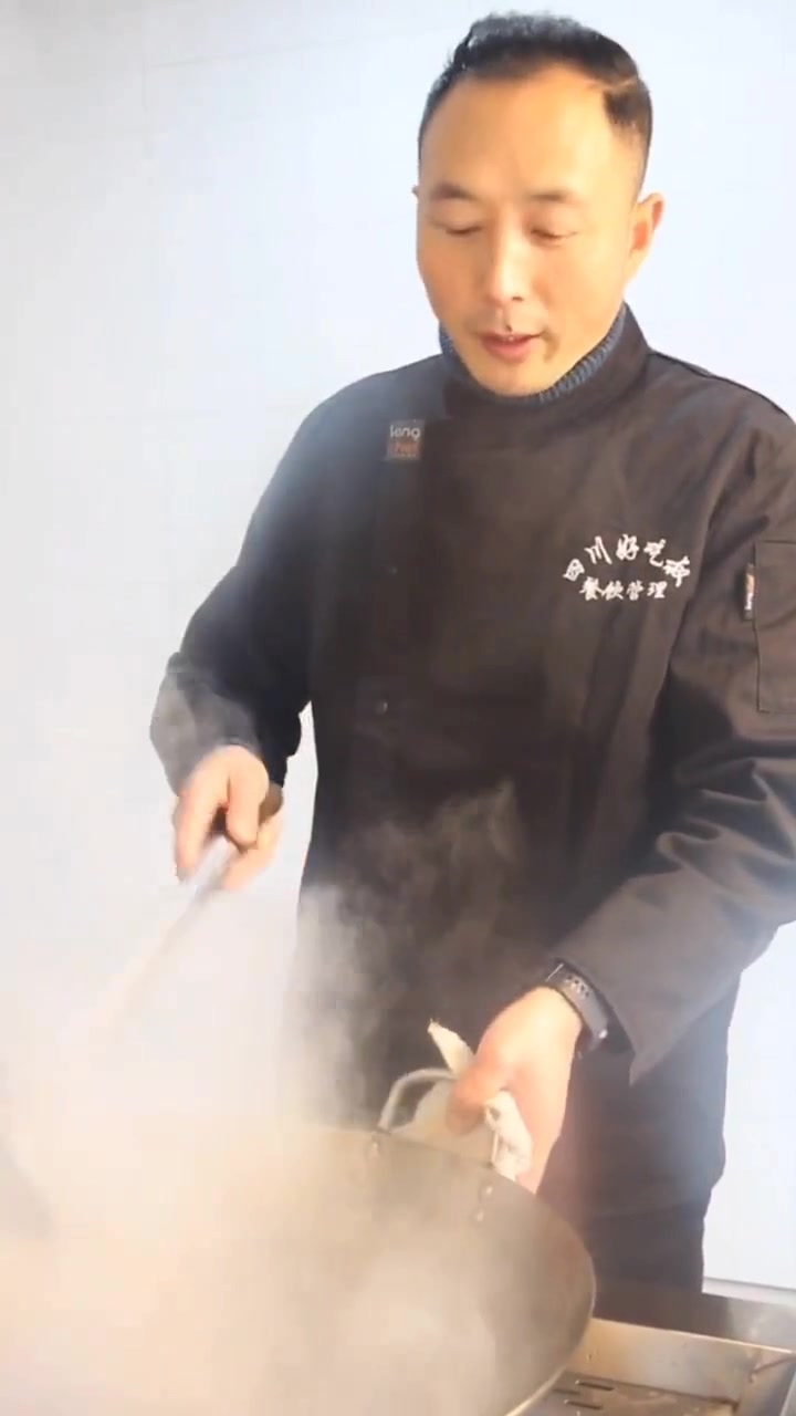 凉拌菜 ,拌菜不放盐,用它提味,再也不担心放咸了,每50克食材
