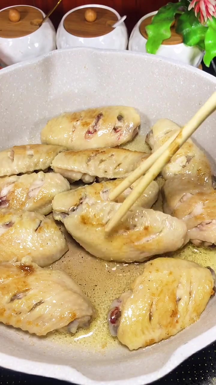 鸡翅怎么做才好吃呢
