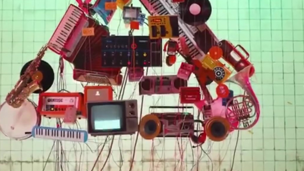 【再见了 虾米!两分钟回顾虾米音乐发展史】1月5日消息,虾米音乐发布官方声明表示,由于业务