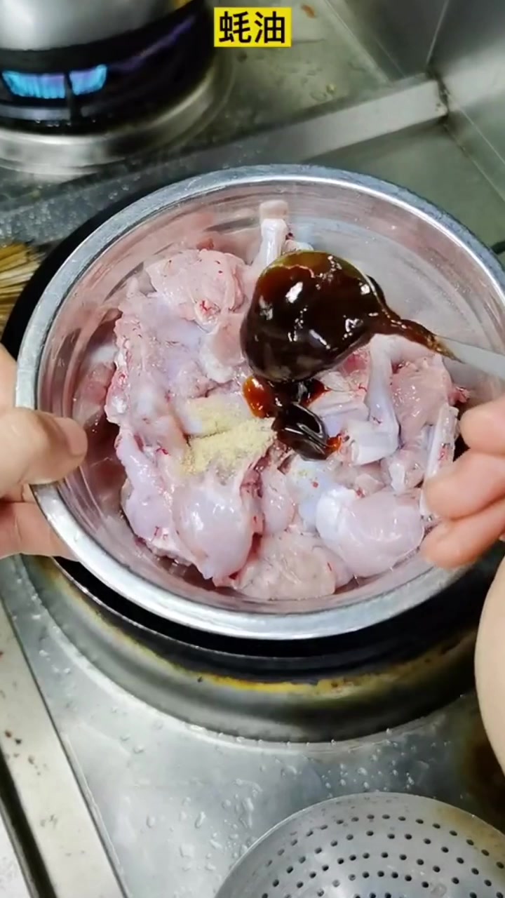 牛蛙烧甲鱼食之肥而不腻