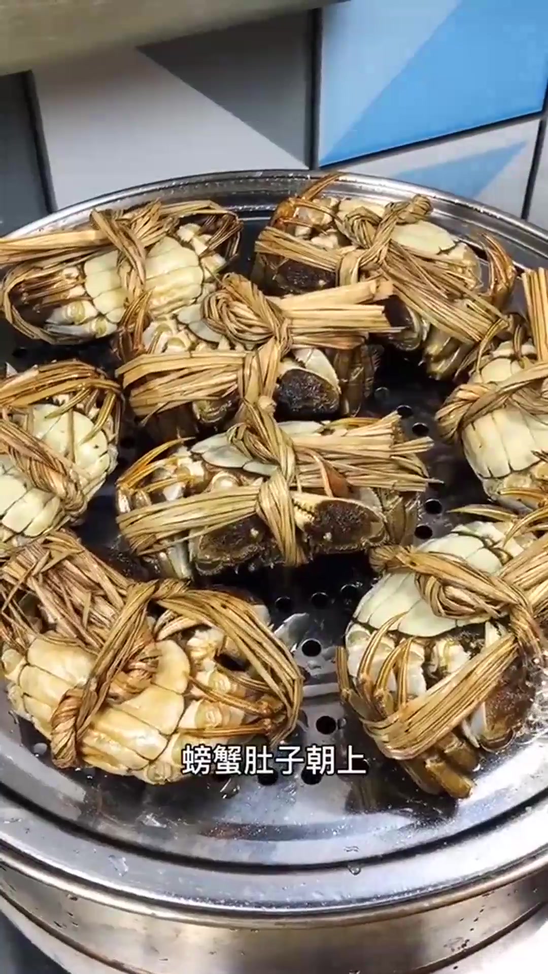 这才是真正的螃蟹,沾上调料那一刻,口水都忍不住了!