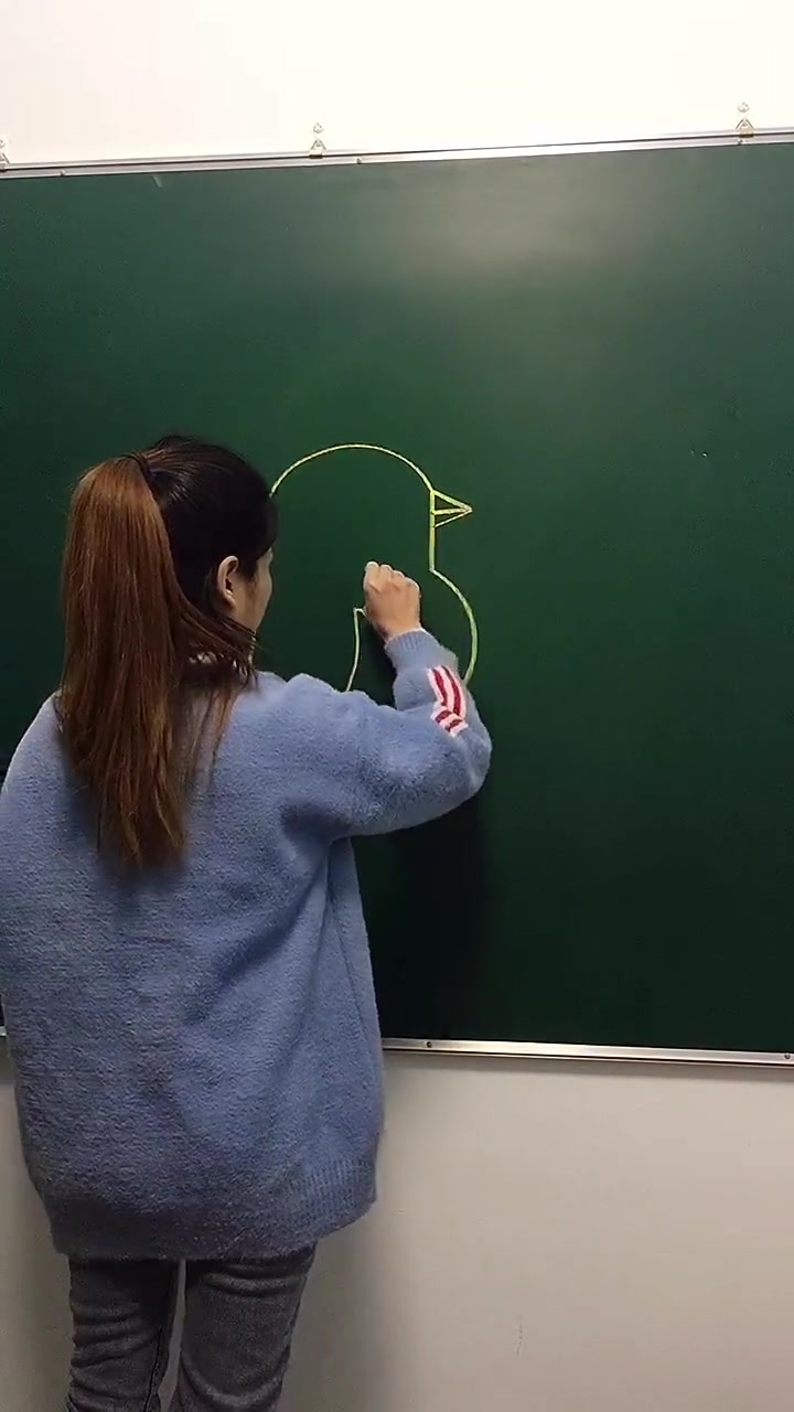 幼师用数字画企鹅,每一个有本事的女人,都可以领到高工资!