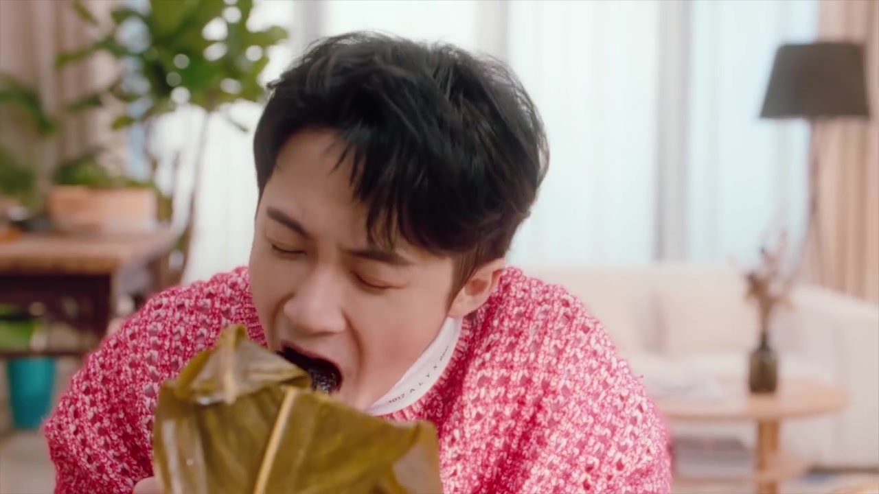 说起过春节你会想到什么?扫房祭灶、写福字、贴春联、包饺子、看春晚   准备的妥妥贴贴满满当