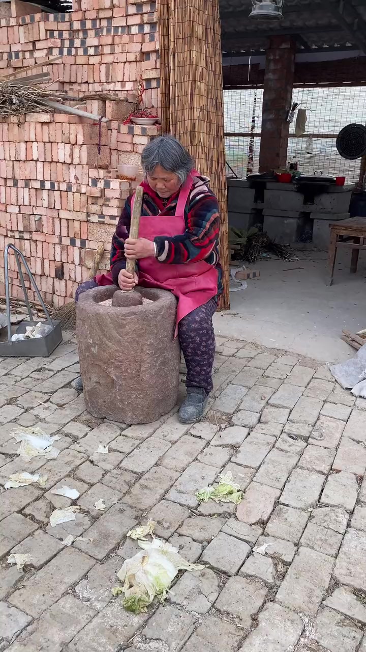 腊八节又到了,妈妈给我们熬的腊八粥,太香了!