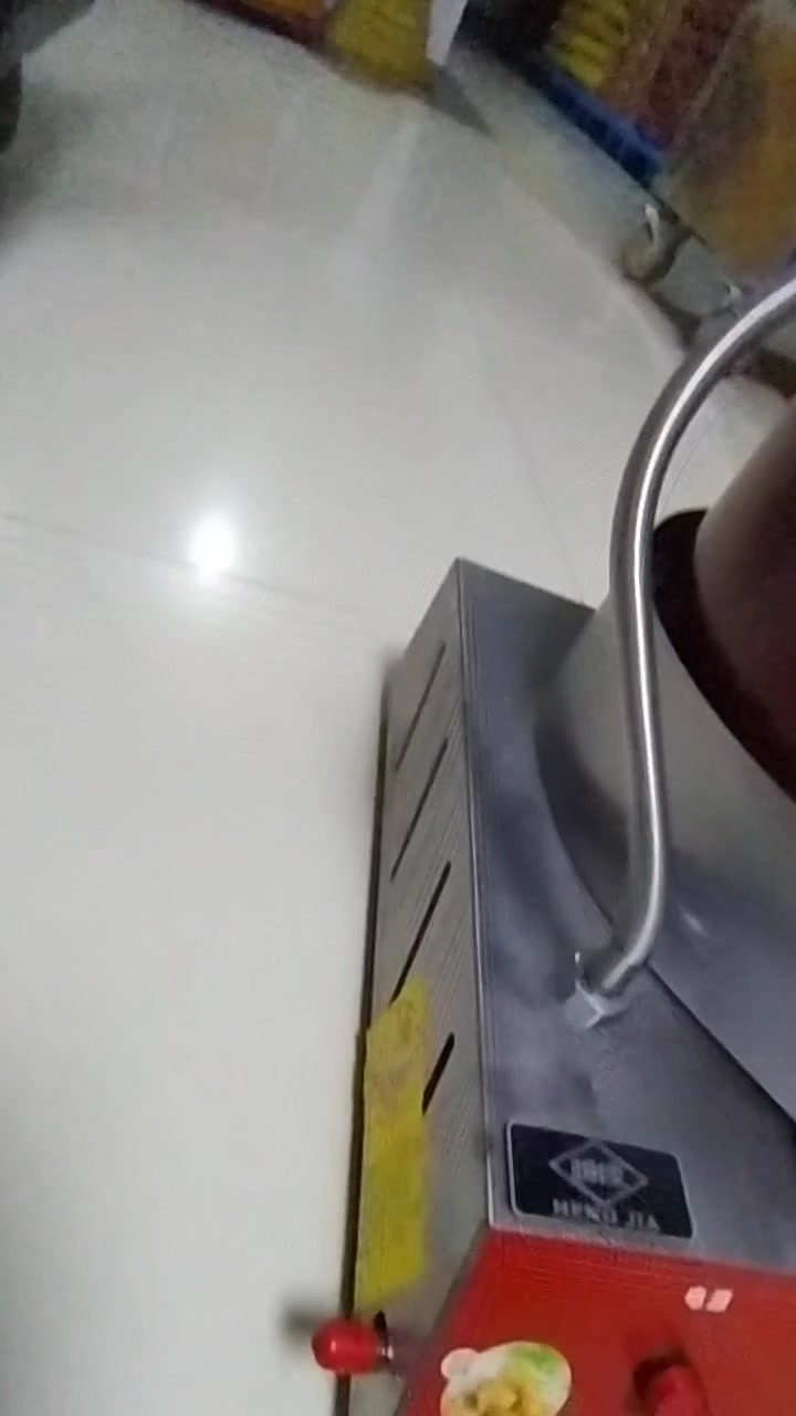 爆米花机介绍,摆摊的煤气电动机子。做玉米花