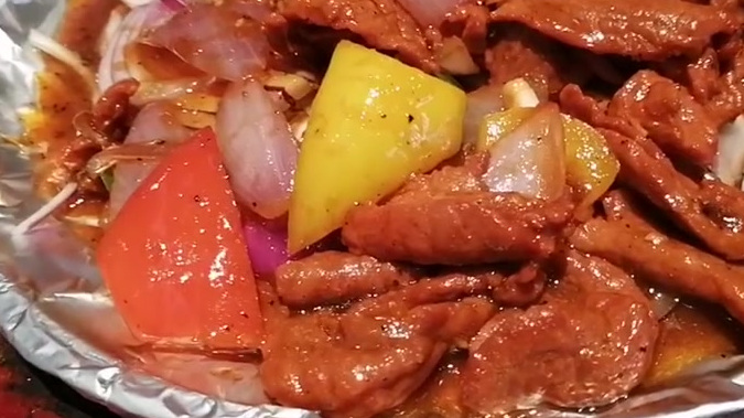 永泰在福建,冬天是看青梅花的季节,也是吃兔肉最佳时机,安排了这个餐厅是当地翻桌率最高的,每