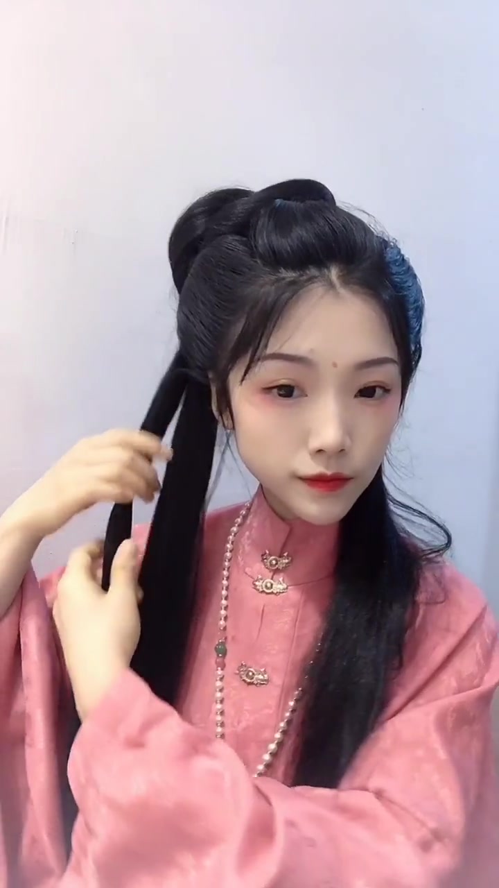 红楼梦风格的古装发型太好看了,简直就是温柔本身啊