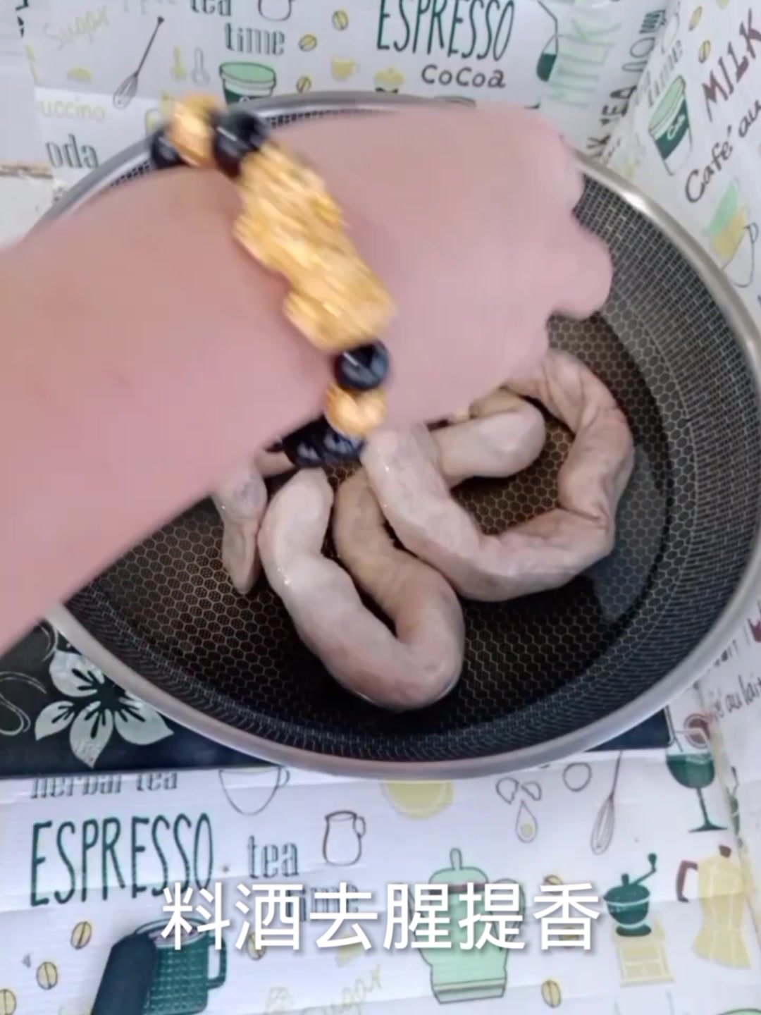 PK恩克家的蒙古肉肠