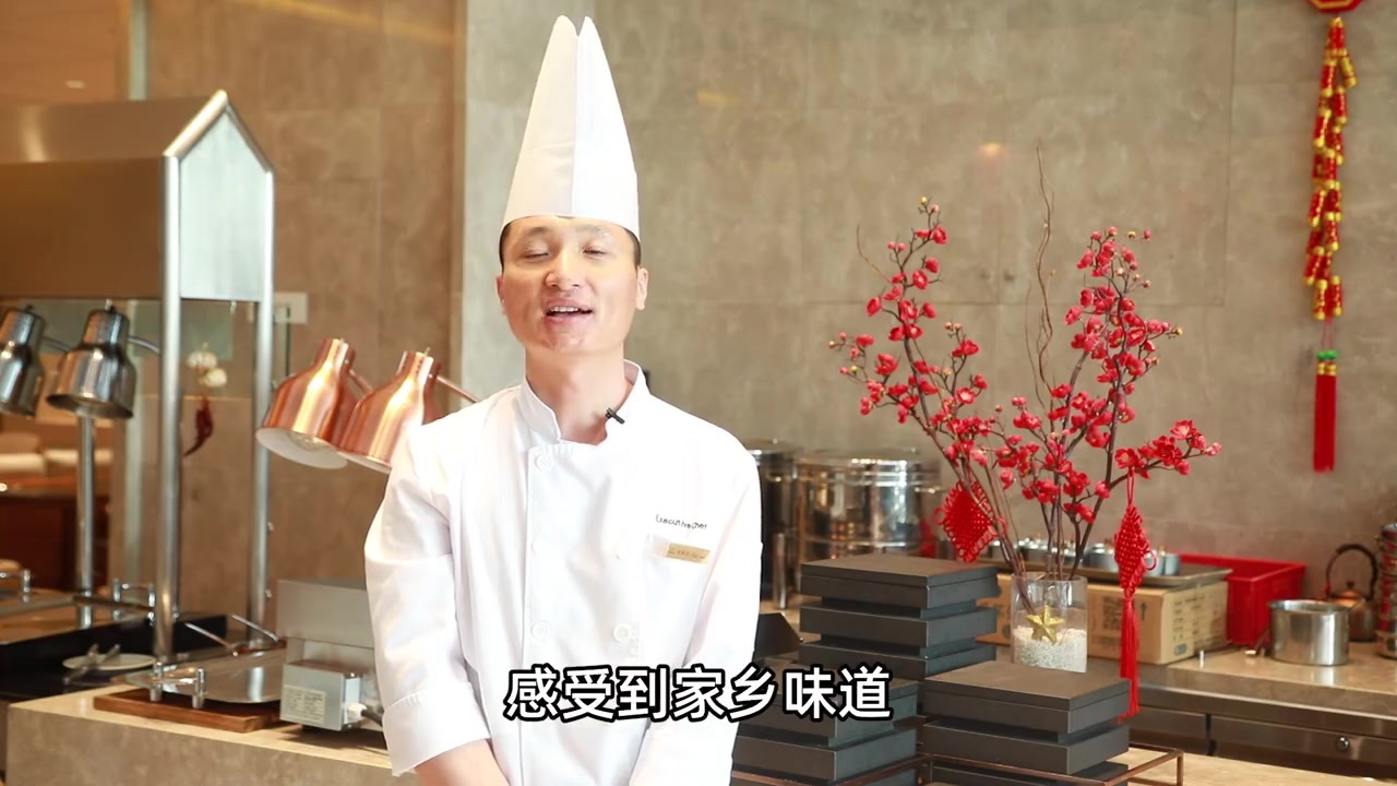 【盘点2021年夜饭七大趋势】①原地式年夜饭:疫情防控背景下,打工人纷纷留在工作地吃年夜饭