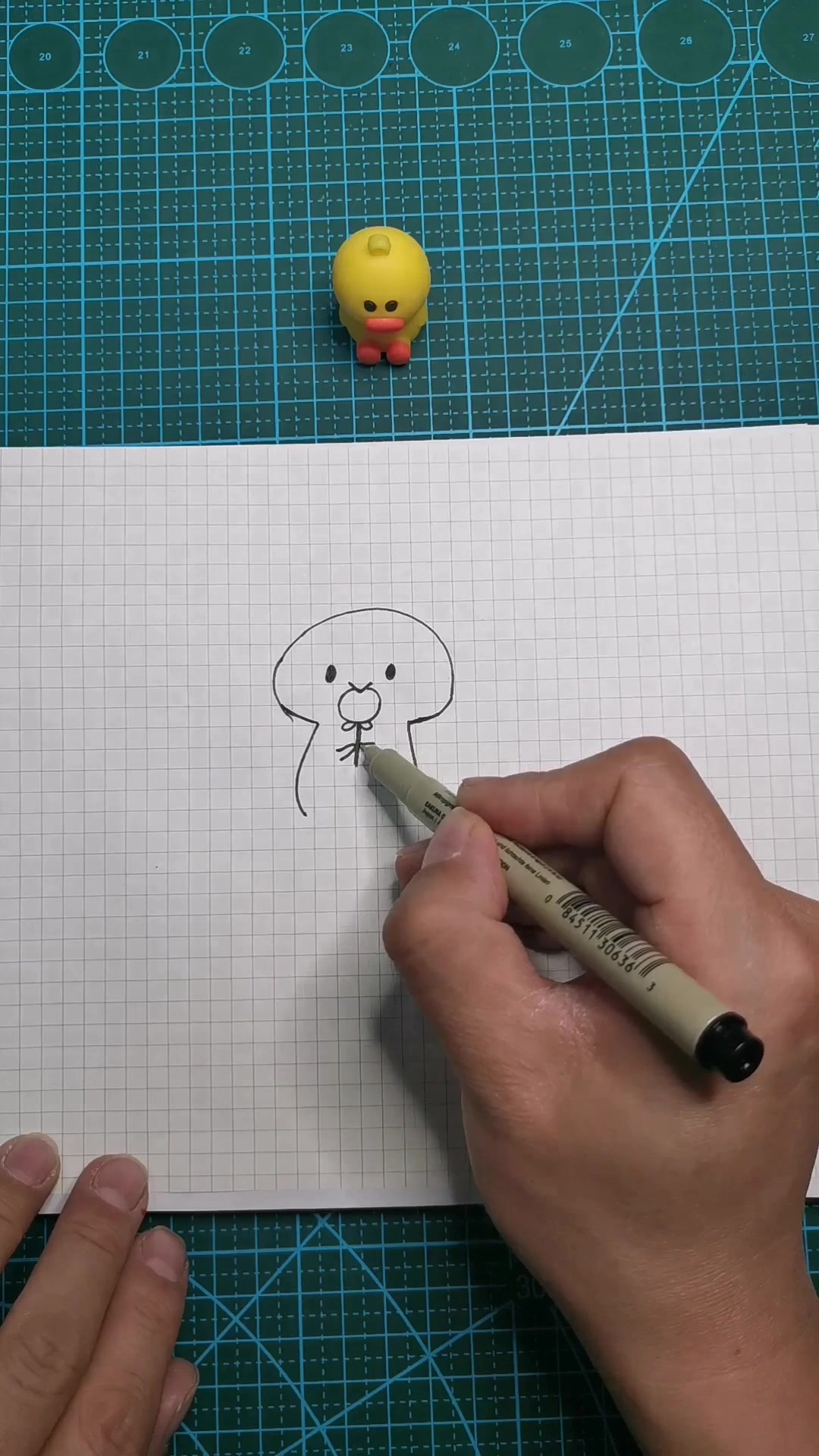 如何画爱吃棒棒糖的恐龙?