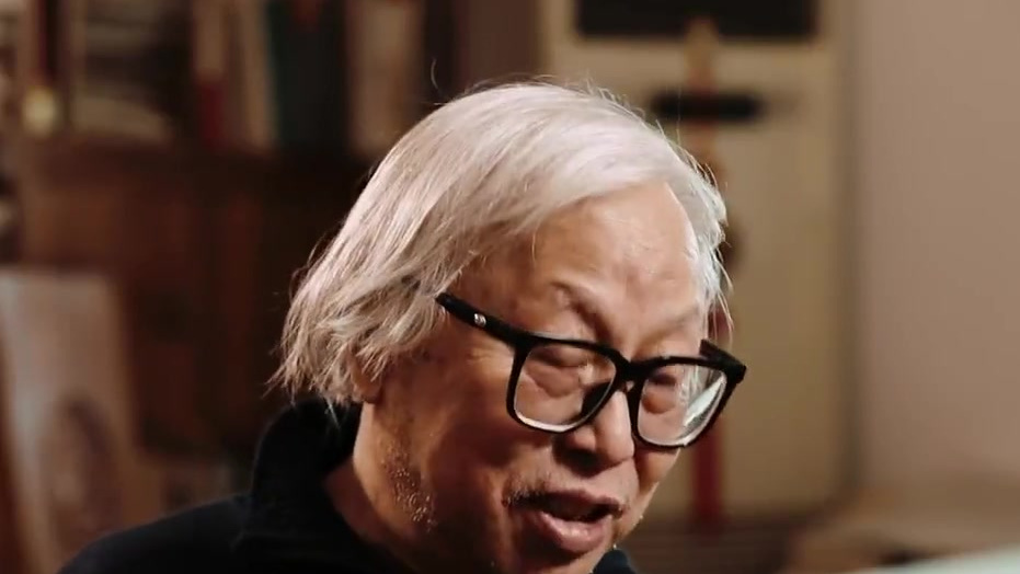 【画家于大武忆老舍笔下的过年:通宵守岁鞭炮不绝,半夜吃饺子】《北京的春节》是老舍先生195