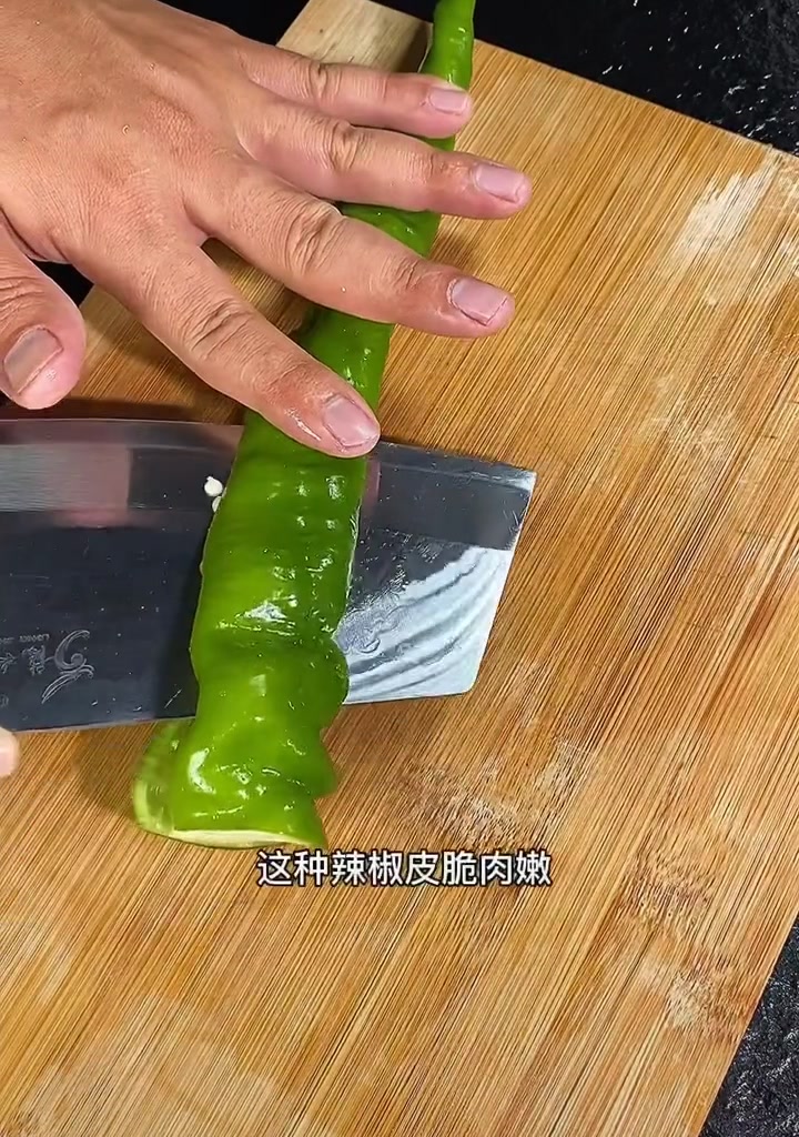 青椒肉丝是先炒肉还是先炒丝呢青椒肉丝的做法