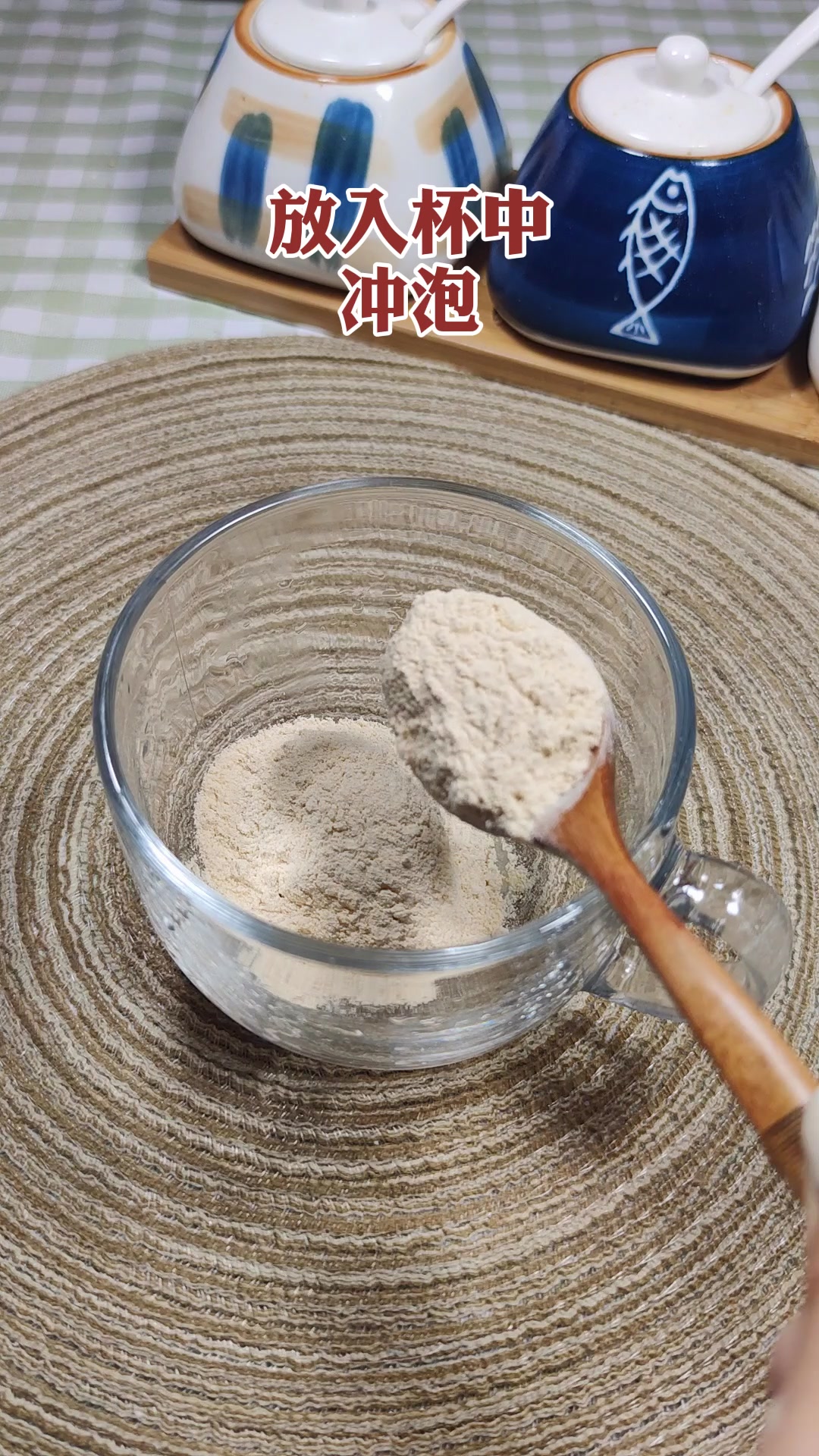即将消失的传统美食“炒面粉”做法简单,开水一烫成美味