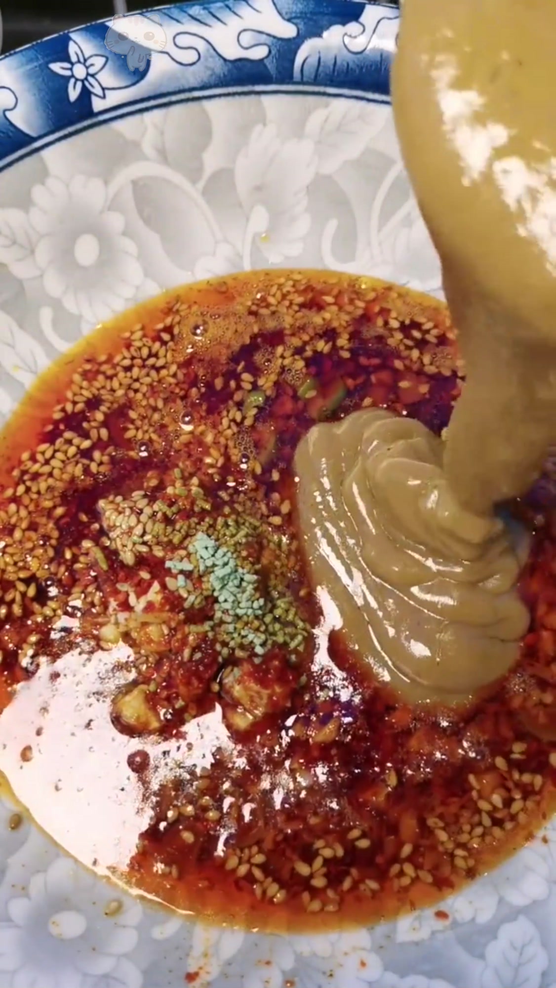 家庭版麻酱宽粉制作方法,看着成品满满的食欲,简直太好吃了吧
