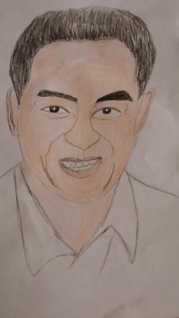彩铅素描画人物肖像